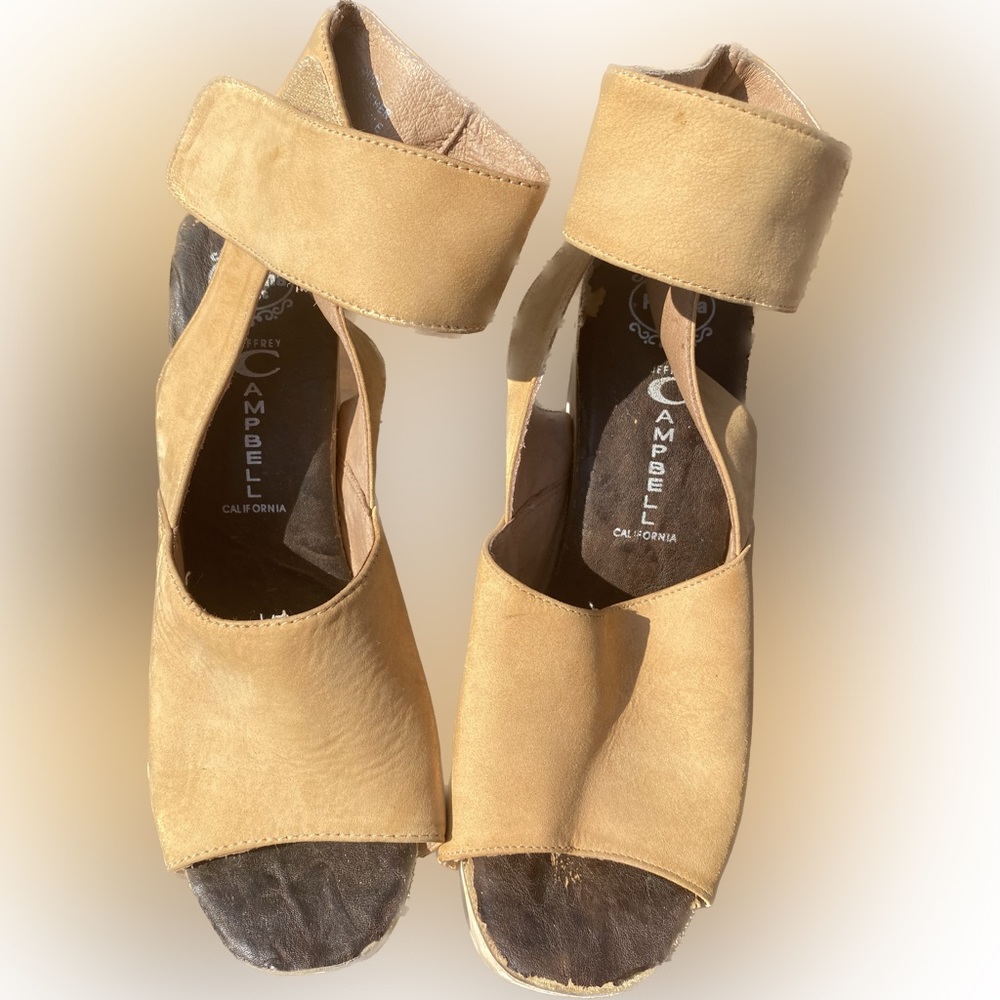 Jeffrey Campbell Havana Last Handmade Camel sandals size 8